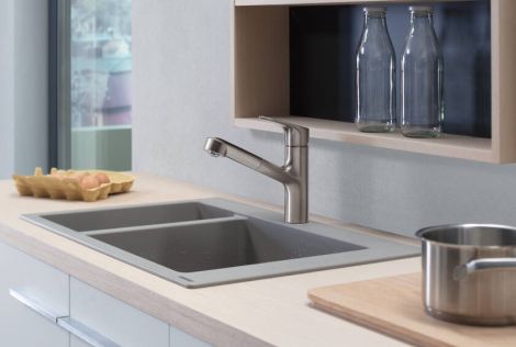 - Hansgrohe Focus M43 Jednouchwytowa bateria kuchenna 150, EcoSmart, wyciągana wylewka, 1jet stal nierdzewna 71842800 - 71842800 - Łazienki Szydłowski