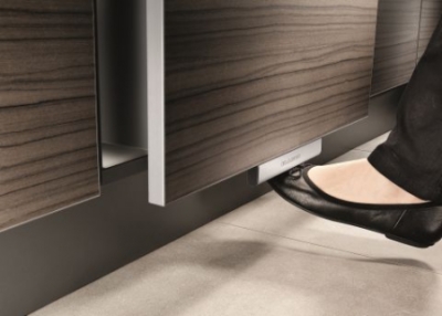 listwa do otwierania szafki 